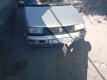 гур венто: Volkswagen Vento: 1993 г., 1.8 л, Механика, Бензин, Седан — 3