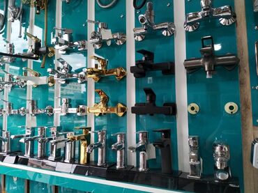 раковина квадратная: Müxtəlif növ kranların geniş çeşidi təklif olunur. Çeşidə lavabo