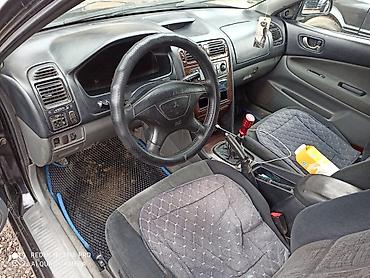 Mitsubishi: Mitsubishi Galant: 2002 г., 2 л, Механика, Бензин, Седан — 6