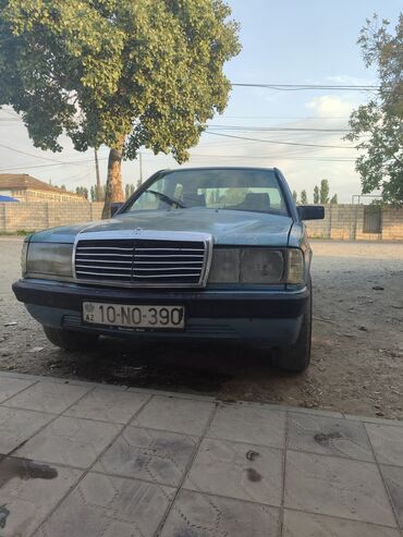 sənətsiz maşın: Mercedes-Benz 190-Series: 2 l | 1986 il Sedan