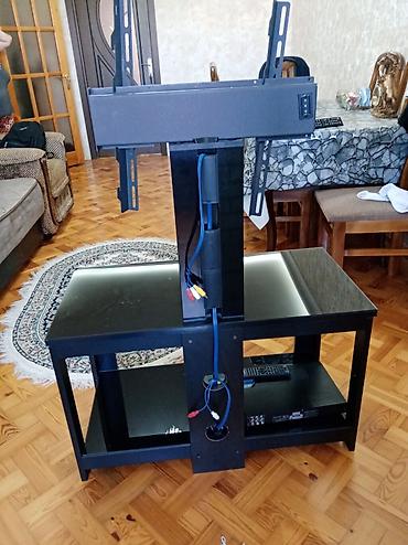 tilvizor alti: Yeni, Düz TV altlığı, Polkasız, Şüşəli, Almaniya — 1