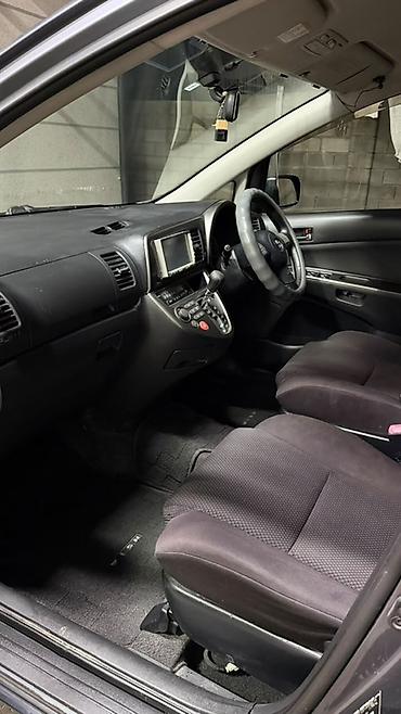 vish: Toyota WISH: 2005 г., 1.8 л, Автомат, Бензин, Минивэн — 5