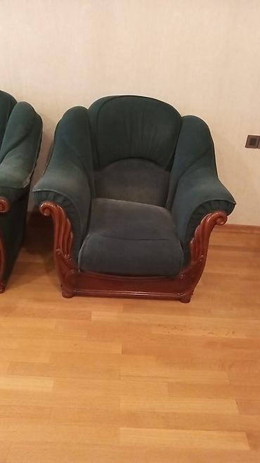pufik divan: Divan və 2 ədəd kreslo Xarici bahalı mebeldir. Sadəcə üstü — 5