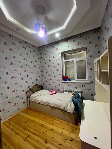 Həyət evləri və villaların satışı: Binəqədi qəs. 4 otaqlı, 200 kv. m — 9