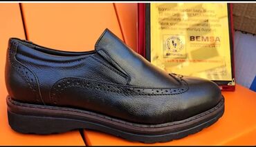 Ayaqqabılar: Kişi və qadın üçün müxtəlif üslubda komfort ayaqqabılar kolleksiyası — 14