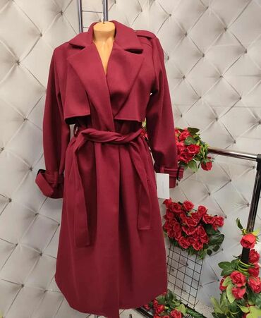 Kaputi: 7Arrows, L, Jednobojni, Sa postavom — 10