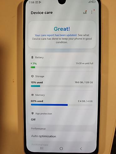 premiate plave: Samsung Galaxy A34 5G – srebna boja, 4GB RAM Glavne karakteristike: - — 1
