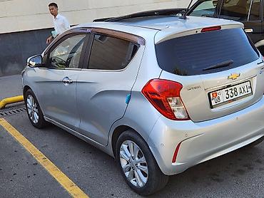 spark 7: Chevrolet Spark: 2017 г., 1 л, Автомат, Бензин, Хэтчбэк — 4