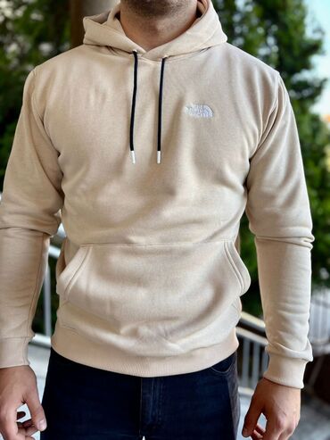 Duksevi: Muški duksevi M,L,XL,XXL veličine turske kvalitetne 1 kom. 3200 din na lalafo.rs — 6 Duksevi: Muški duksevi M,L,XL,XXL veličine turske kvalitetne 1 kom. 3200 din — 6