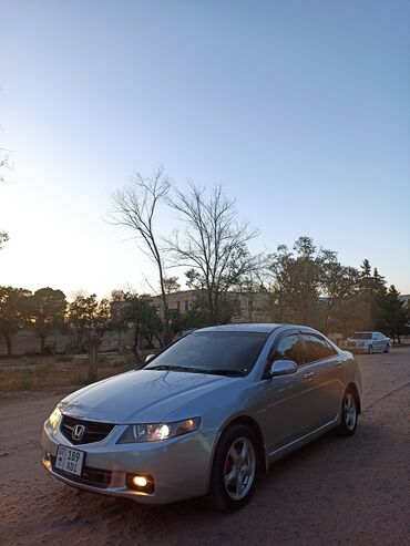Honda: Honda Accord: 2003 г., 2 л, Бензин, Седан