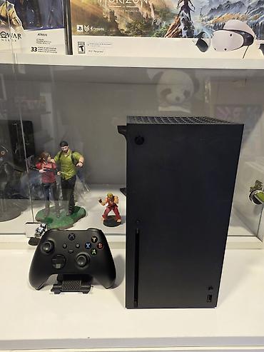 xbox 360 al: Xbox Series X oyun konsolu - Rəng: Mat qara - Dikey korpus dizaynı — 1