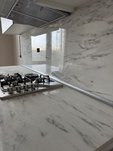 Sifarişlə mətbəx mebeli: Sifarişlə mətbəx dəsti, Özü çəkən petlələr, MDF, Kredit var, Pulsuz çatdırılma — 5