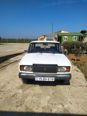 sovet maşınlarının satışı: VAZ (LADA) 2107: 1.5 l | 1996 il 64000 km Sedan