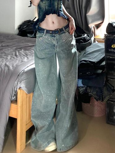 женские джинсовые шорты с завышенной талией: Джинсы, Бэгги, Средняя талия, Со стразами, Стандарт