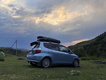 б 3 универсал: Honda Fit: 2003 г., Автомат, Бензин, Хэтчбэк — 5