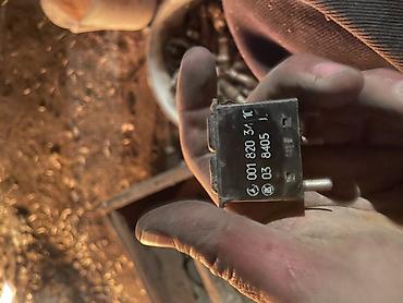 Бензонасосы: Бензонасос Б/у, Оригинал — 9