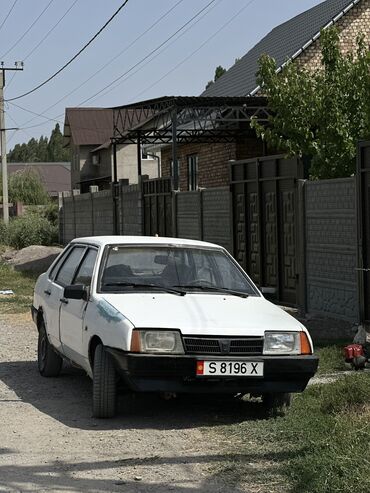 брелок коробка передач: ВАЗ (ЛАДА) 21099: 1996 г., 1.5 л, Механика, Бензин, Седан