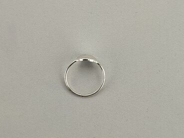 Rings: Ring, Female, condition - Good