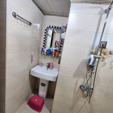 Yeni tikili: Bakıxanov qəs., 2 otaqlı, Yeni tikili, 77 kv. m -da lalafo.az — 10 Yeni tikili: Bakıxanov qəs., 2 otaqlı, Yeni tikili, 77 kv. m — 10