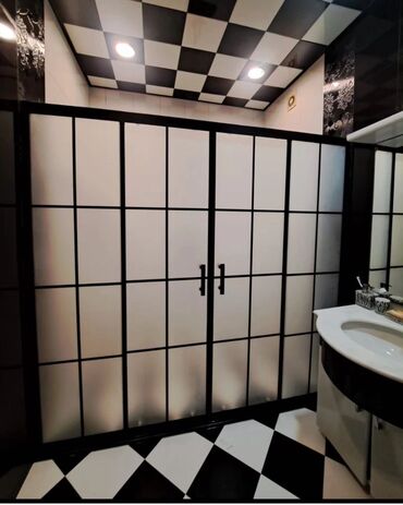 Duş kabinaları, arakəsmələr: Yeni Arakəsmə, Künc üçün, Ünvandan götürmə, Pulsuz çatdırılma — 10