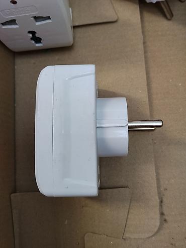 переходники: Переходник-розетка универсальная DEPA Electric с индикатором питания — 2
