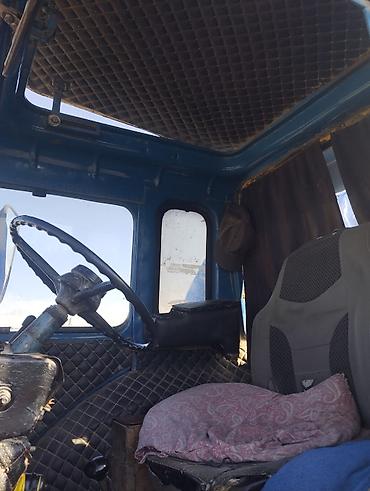 Traktorlar: Minsk MTZ Belarus 80.1 traktor - Rəng: mavi, kabinalı - Ön təkərlər — 18