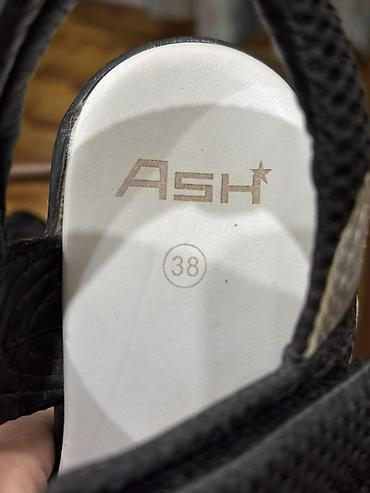 nike sb dunk: Женские сандалии ASH, размер 38. - Цвет: черно-белые с серыми — 4