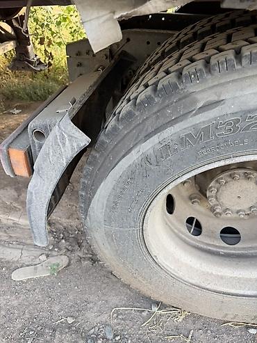 фура волво: Тягач, Volvo, Тентованный — 3