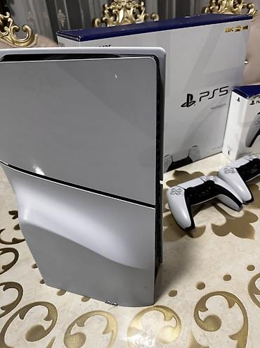 Sony PlayStation: PlayStation 5 Slim 1 ТБ — идеальная ! Продаётся PlayStation 5 Slim 1 — 4