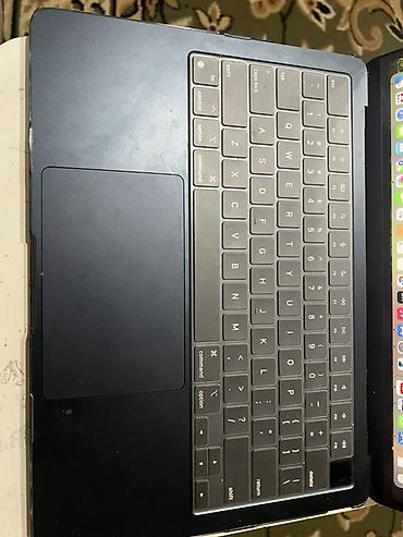 core i9: Для лёгких задач, Б/у, Apple M3, ОЗУ, RAM: 8 ГБ — 4