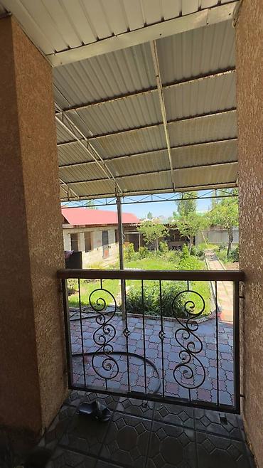 Продажа коттеджей и домов: 📍ул. Макмал 🔘4-комнаты 🔘2 этажа 🔘296,8м² Продаётся двухэтажный дом — 24