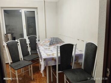 стол со стульями для гостиной: Кухонный стол и стул, Б/у, Самовывоз, цвет - Белый