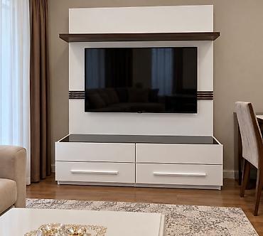ev əsiyalari: Tv stent İstikbal mebelden alinib alt hisse geniş siyirmedir. Qiymet — 1