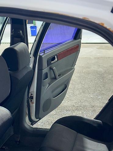 Daewoo: Daewoo Gentra: 1.6 l | 2014 il — 13