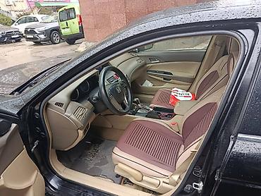 Honda: Honda Accord: 2.4 l | 2008 il Sedan — 7