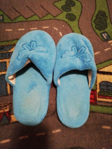 grubin papuce sa krznom: Indoor slippers, 38.5