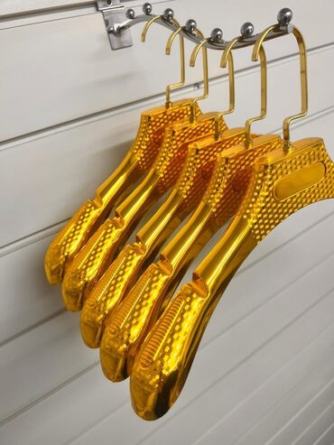 Вешалки: Вешалки at lalafo.kg — 13 Вешалки: Вешалки — 13