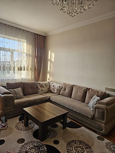 kunc divan satilir: Çox təcili Künc divan satılır.Az işlənib köcməklə əlaqədar — 1