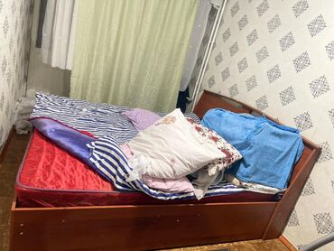 Двухъярусные кровати: Кровать в хорошем состоянии есть матрас тоже в хорошем состоянии адрес