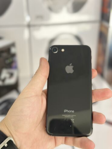 reznaya mebel iz dereva: IPhone 8, 64 ГБ, Черный