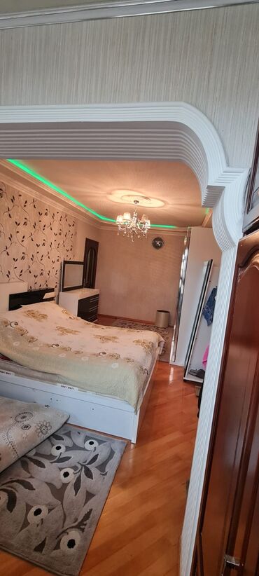 Köhnə tikili: Bakı, 4 otaqlı, Köhnə tikili, 100 kv. m — 16