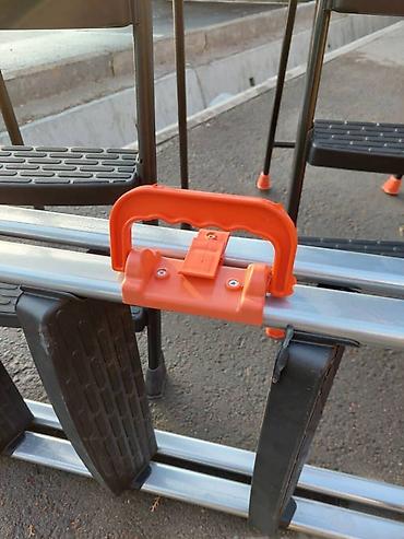 Другие инструменты: Стремянка стальная с широкими противоскользящими ступенями 4+1 — 9