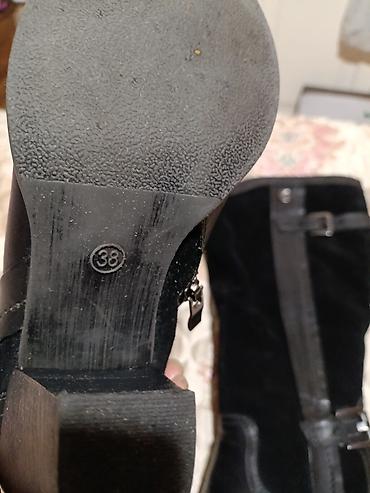 Сапоги: Женские сапоги черного цвета из комбинированных материалов, с подошвой — 11