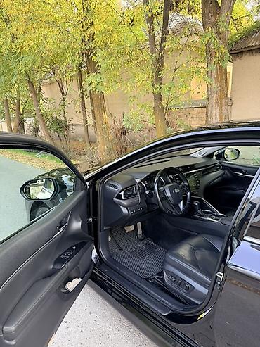 toyta mark: Toyota Camry: 2020 г., 2.5 л, Вариатор, Гибрид, Седан — 4