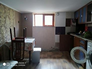 Kirayə verilən mənzil – 2 otaqlı, mətbəx və sanitar qovşağı ilə Salam