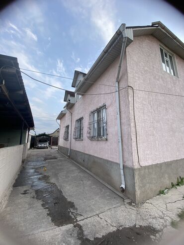 Долгосрочная аренда домов: 13 м², 6 комнат — 4