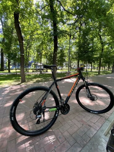велосипед stark двухподвес: Продаю б/у велосипед STARK funriser 29.4 22” рама, алюминиевая 29“