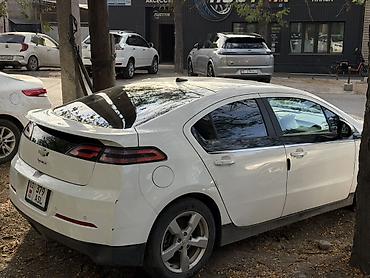 chevrolet volt: Chevrolet Volt: 2013 г., 1.4 л, Автомат, Гибрид, Лифтбек — 5