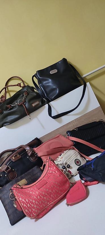 bata usce: Moje tašne Nike crno ljubičasta 1200,zelena 1500,Kipling 1300,siva — 1