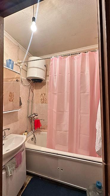 возле гор: 2 комнаты, 52 м², 105 серия, 1 этаж — 5